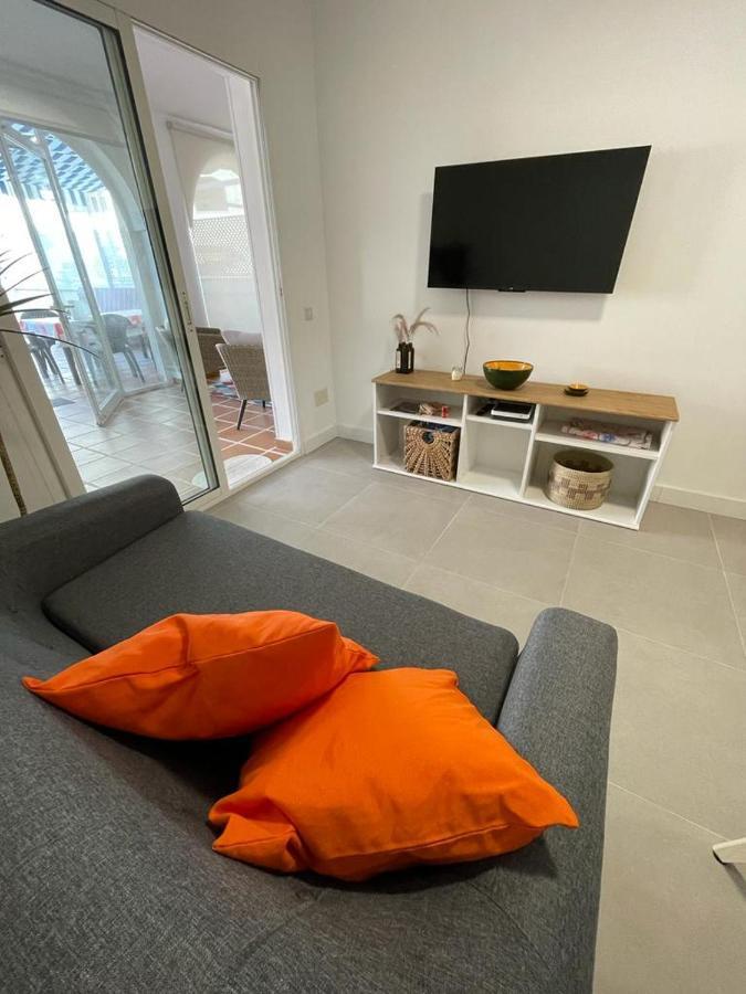 Encantador Piso Con Terraza Y Piscina Apartment Benalmadena Luaran gambar