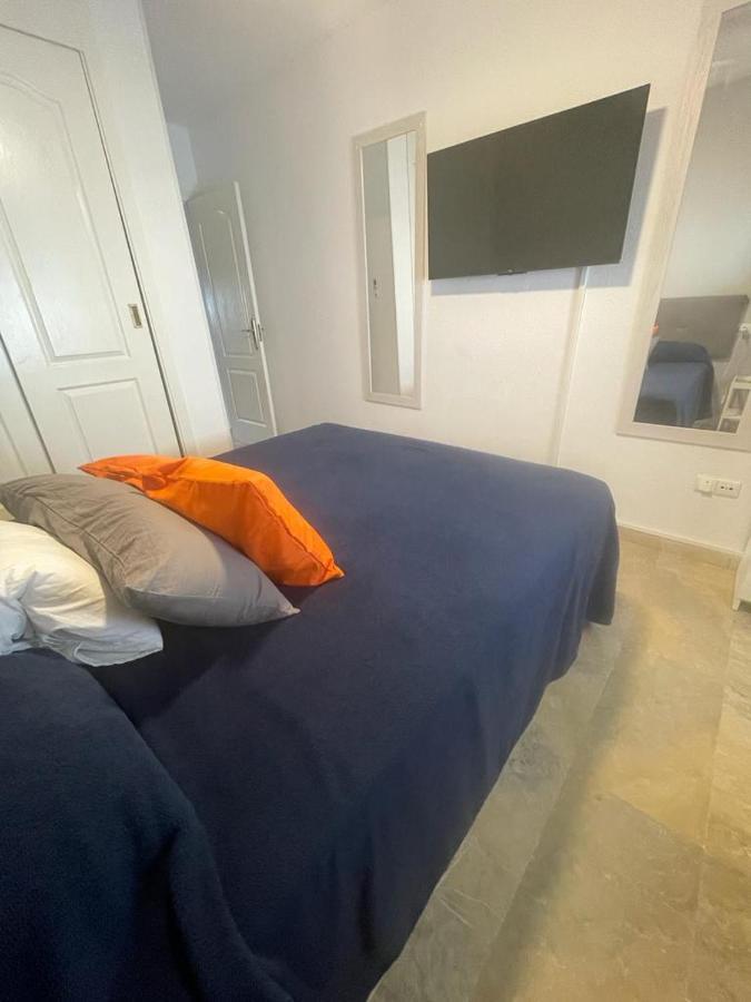 Encantador Piso Con Terraza Y Piscina Apartment Benalmadena Luaran gambar