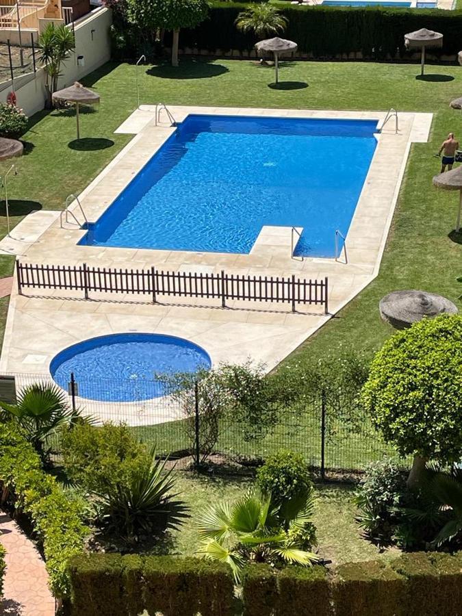 Encantador Piso Con Terraza Y Piscina Apartment Benalmadena Luaran gambar